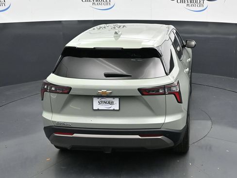 Used 2026 Chevrolet Equinox LT w/ LPO, Floor Liner Package FWD image 23