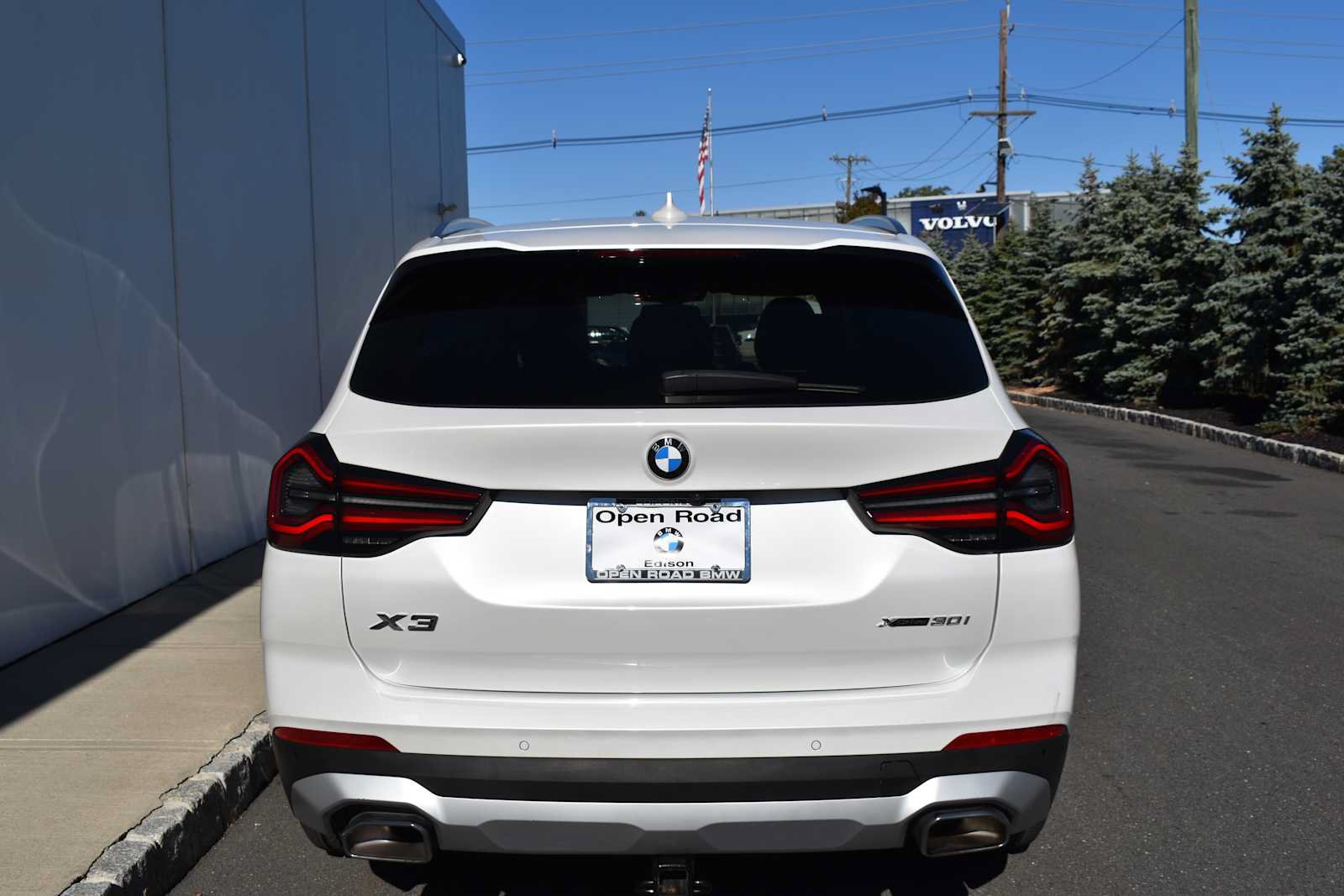 Used 2024 BMW X3 xDrive30i w/ Premium Package AWD/4WD image 6