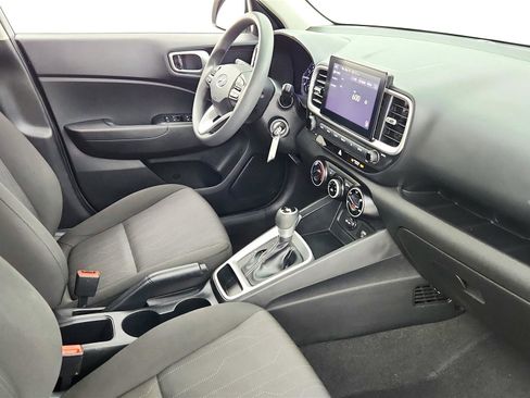 Used 2021 Hyundai Venue SE FWD image 33