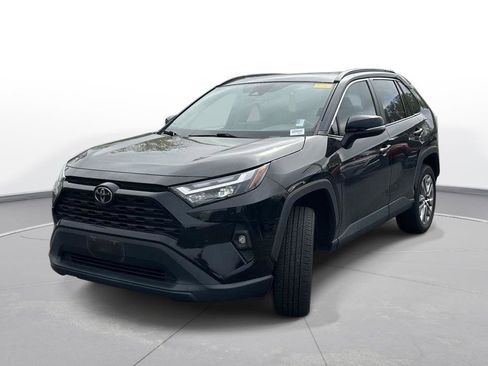 Used 2024 Toyota RAV4 XLE Premium image 2