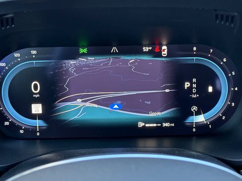 Used 2025 Volvo XC60 B5 Plus image 28