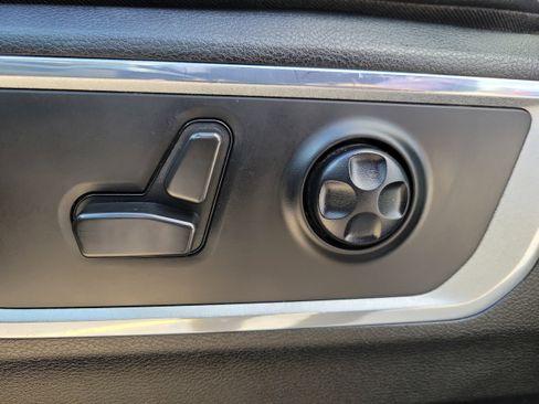 Used 2021 RAM 1500 Laramie w/ Sport Appearance Package AWD/4WD image 19
