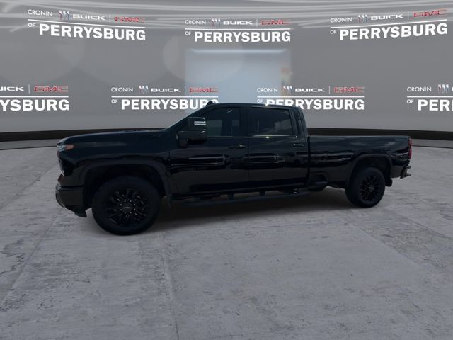 Used 2025 Chevrolet Silverado 2500 LTZ w/ LTZ Plus Package AWD/4WD image 6