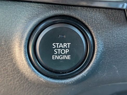 Used 2024 MAZDA MAZDA3 s image 24