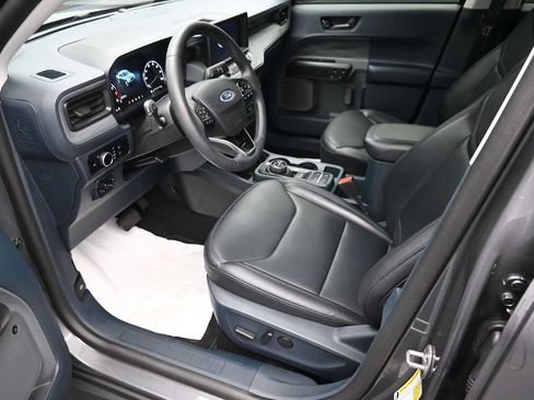Used 2023 Ford Maverick Lariat w/ Lariat Luxury Package AWD/4WD image 11