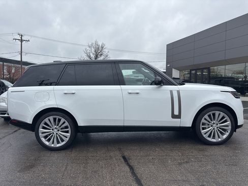 Certified 2024 Land Rover Range Rover Long Wheelbase SE image 6
