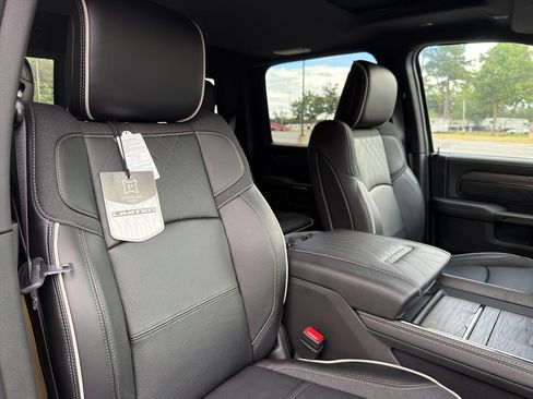 New 2026 RAM 3500 Limited AWD/4WD image 26