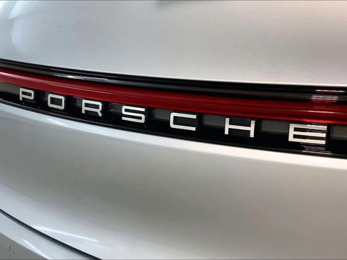 Used 2019 Porsche Macan image 9