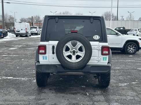 Used 2018 Jeep Wrangler Unlimited Sport S image 5