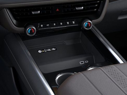 New 2025 Chevrolet Suburban High Country image 23