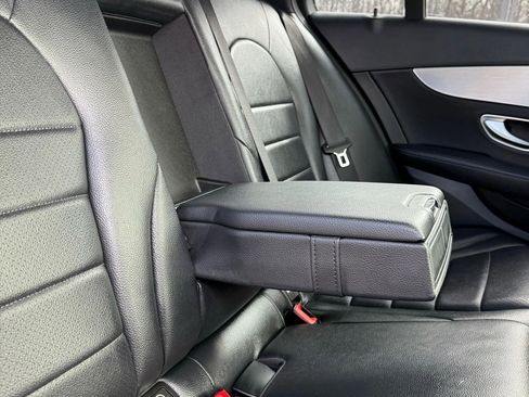 Used 2018 Mercedes-Benz C 300 Sedan image 35