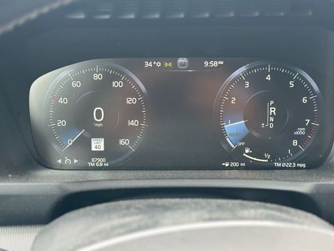 Used 2016 Volvo XC90 T5 R-Design w/ Vision Package image 14