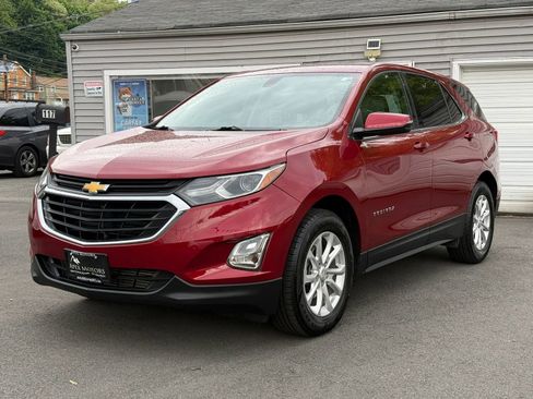 Used 2019 Chevrolet Equinox LT FWD image 1