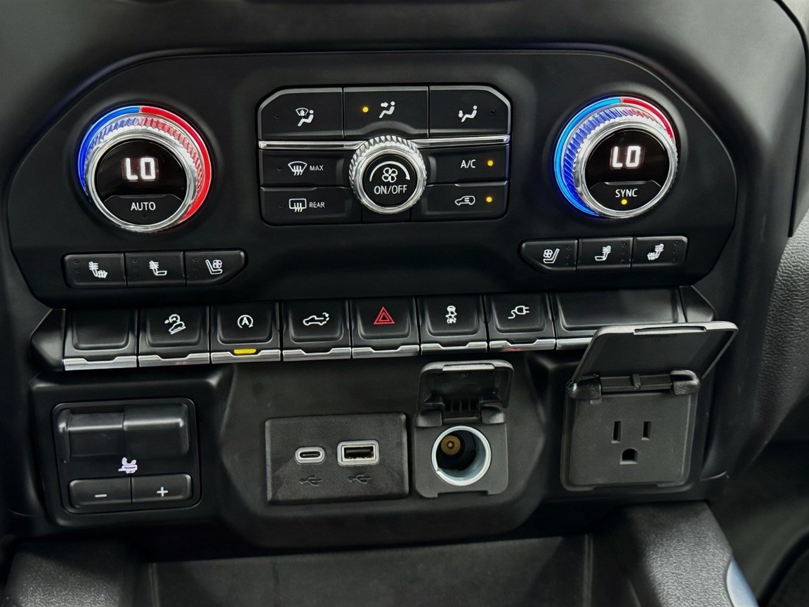Used 2021 GMC Sierra 1500 AT4 AWD/4WD image 12