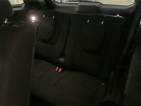 Used 2020 Ford Explorer XLT w/ Comfort Package image 18