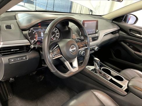 Used 2023 Nissan Altima 2.5 SR FWD image 8