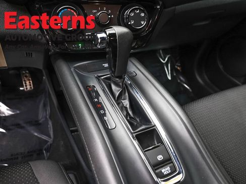 Used 2022 Honda HR-V Sport image 12
