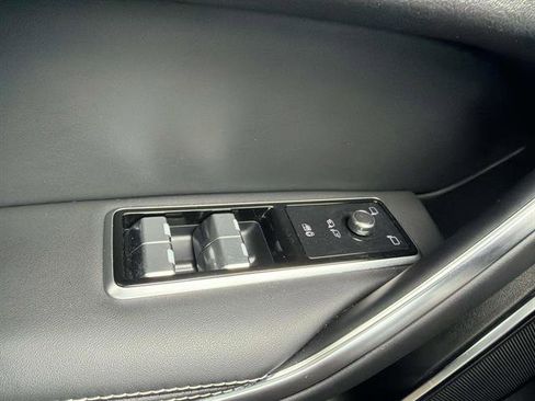 Used 2024 Jaguar F-PACE R-Dynamic S image 27