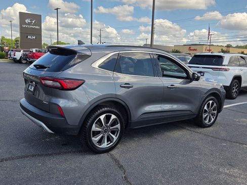 Used 2024 Ford Escape Platinum AWD/4WD image 15