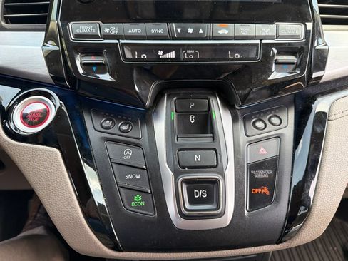 Used 2018 Honda Odyssey Elite image 26