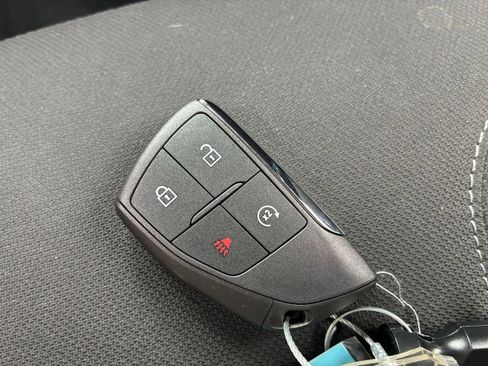 Used 2025 Chevrolet Equinox LT AWD/4WD image 22