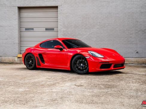 Used 2018 Porsche 718 Cayman RWD image 41