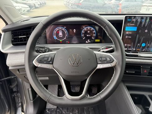 New 2025 Volkswagen Tiguan S image 16