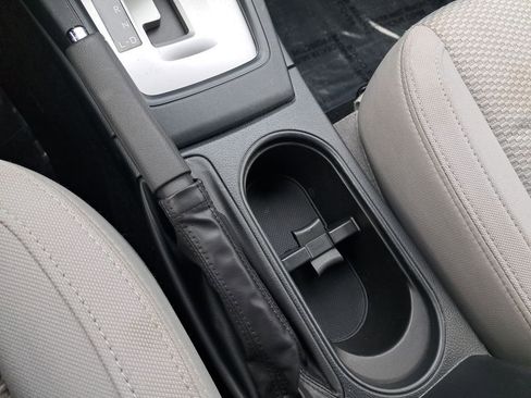 Used 2017 Subaru Forester 2.5i Premium image 24