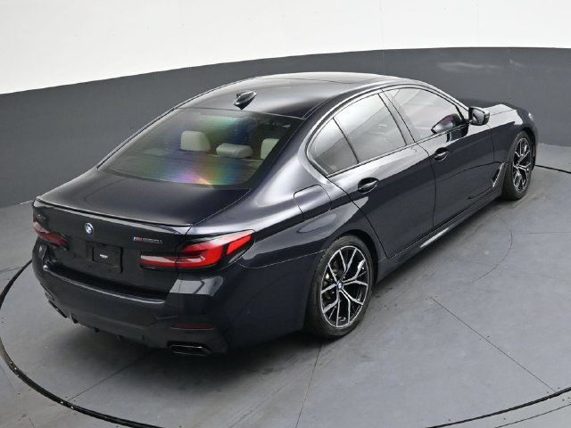Used 2023 BMW M550i xDrive w/ Dynamic Handling Package AWD/4WD image 27