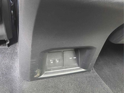 Used 2021 Volkswagen Atlas Cross Sport SEL FWD image 15