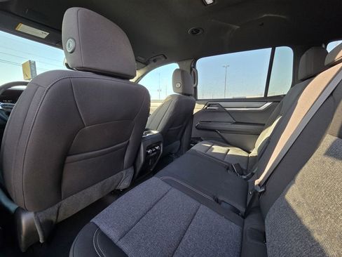 New 2026 GMC Acadia Elevation image 28