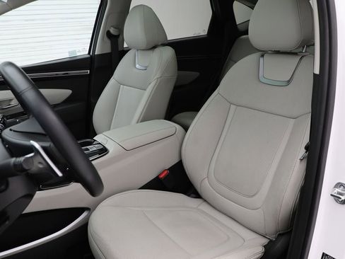 Used 2023 Hyundai Tucson Limited image 17