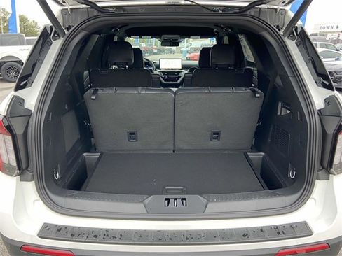 New 2025 Ford Explorer ST-Line w/ Premium Package image 8