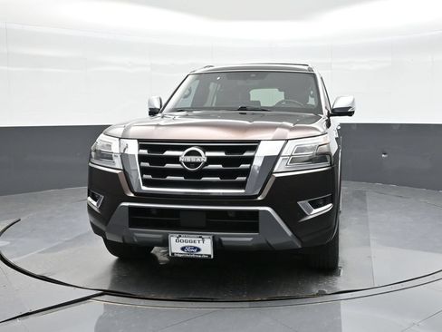 Used 2021 Nissan Armada Platinum w/ Captain's Chairs Package RWD image 18