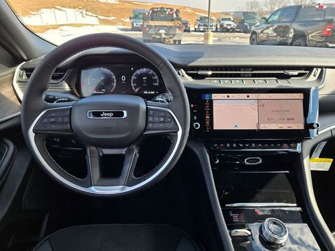 New 2026 Jeep Grand Cherokee Laredo image 14