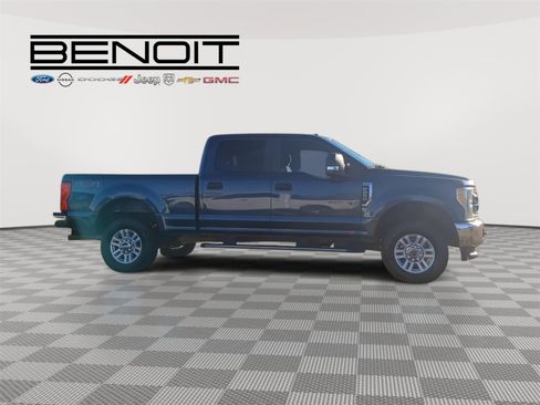 Used 2017 Ford F250 XL w/ STX Appearance Package image 4