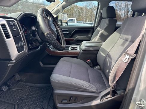 Used 2016 GMC Sierra 2500 SLE w/ SLE Preferred Package image 5