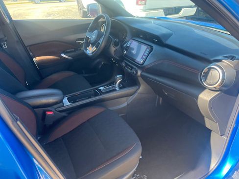 Used 2023 Nissan Kicks SR FWD image 13