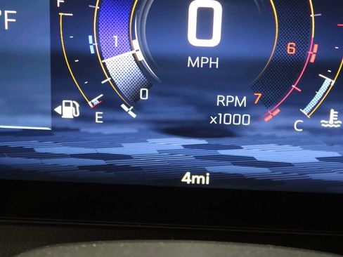 New 2026 Chevrolet Traverse LT w/ Sun and Wheel Package FWD image 35