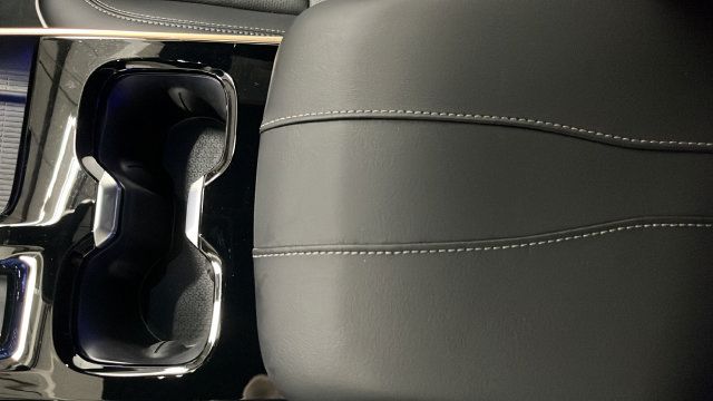 Used 2026 Buick Enclave Avenir AWD/4WD image 20