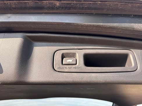 Used 2025 Honda CR-V EX-L image 12