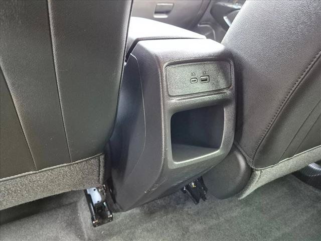Used 2025 Chevrolet Trax LT FWD image 23