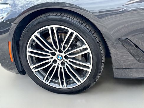 Used 2019 BMW 530i w/ M Sport Package RWD image 43