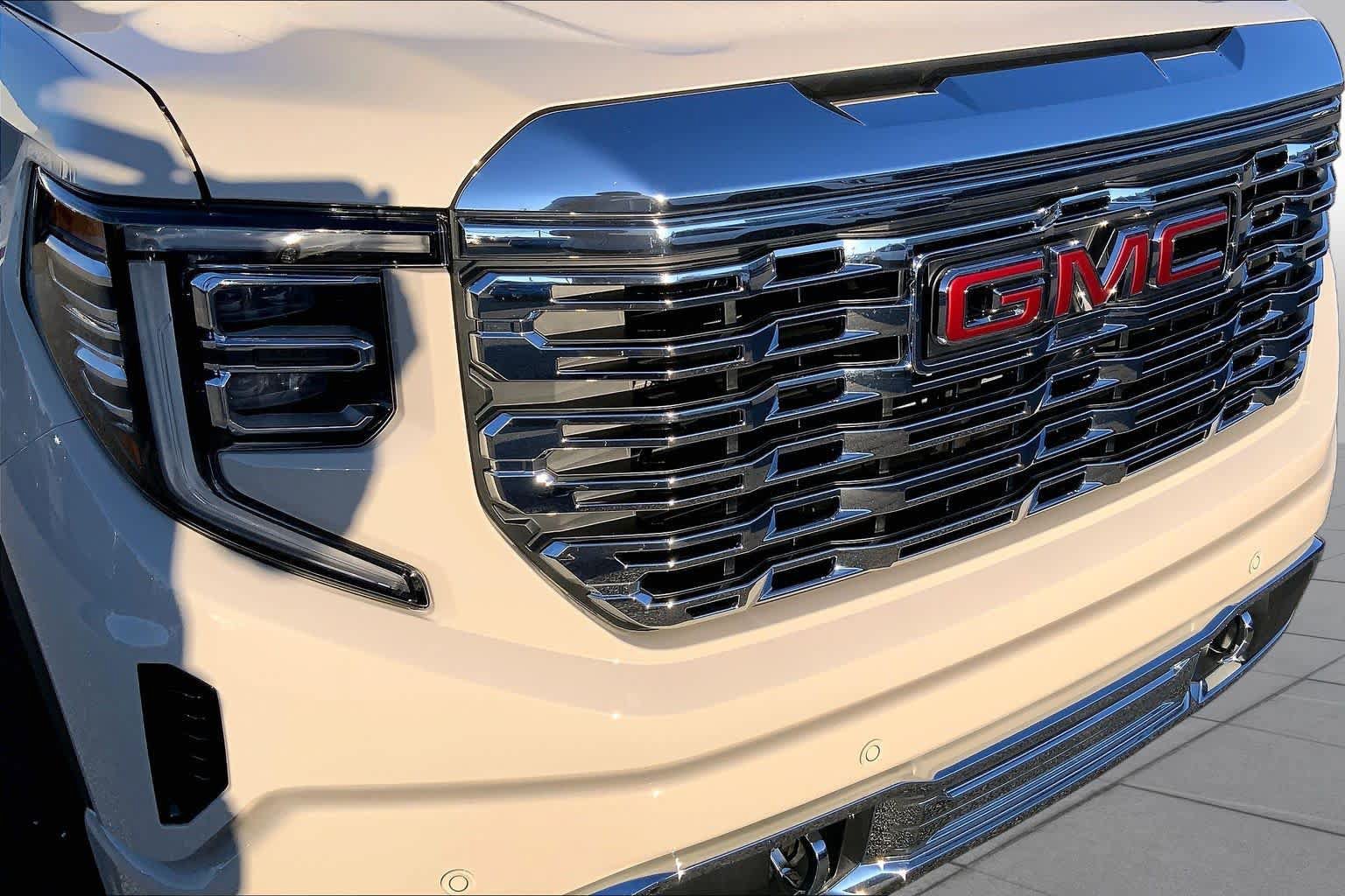 Used 2026 GMC Sierra 1500 Denali AWD/4WD image 27