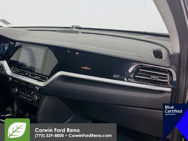 Used 2021 Kia Niro EX FWD image 30