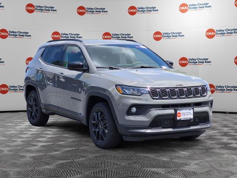 New 2026 Jeep Compass Latitude AWD/4WD image 3