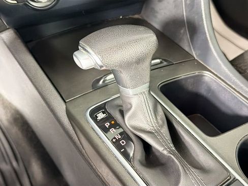 Used 2018 Kia Optima LX w/ 17" Alloy Wheels Package image 16