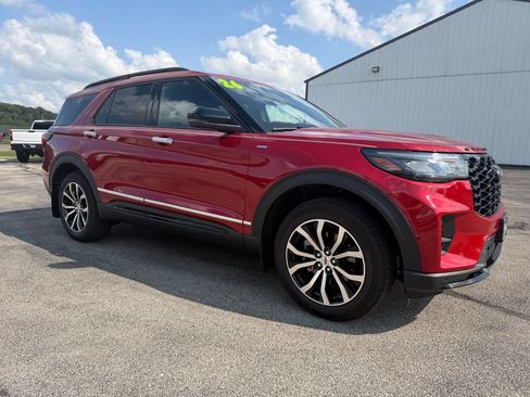 Used 2026 Ford Explorer ST-Line AWD/4WD image 3