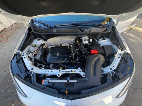 Used 2025 Buick Encore GX Preferred image 28