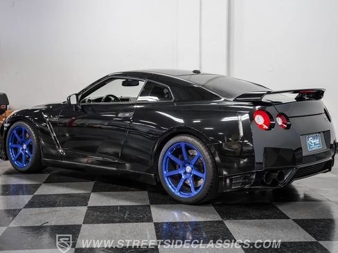 Used 2013 Nissan GT-R Premium image 7